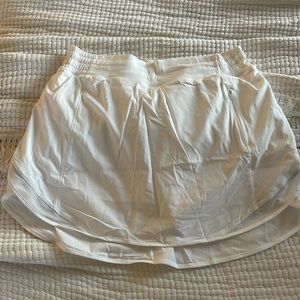 Lululemon Hotty Hot High-Rise Skirt Short